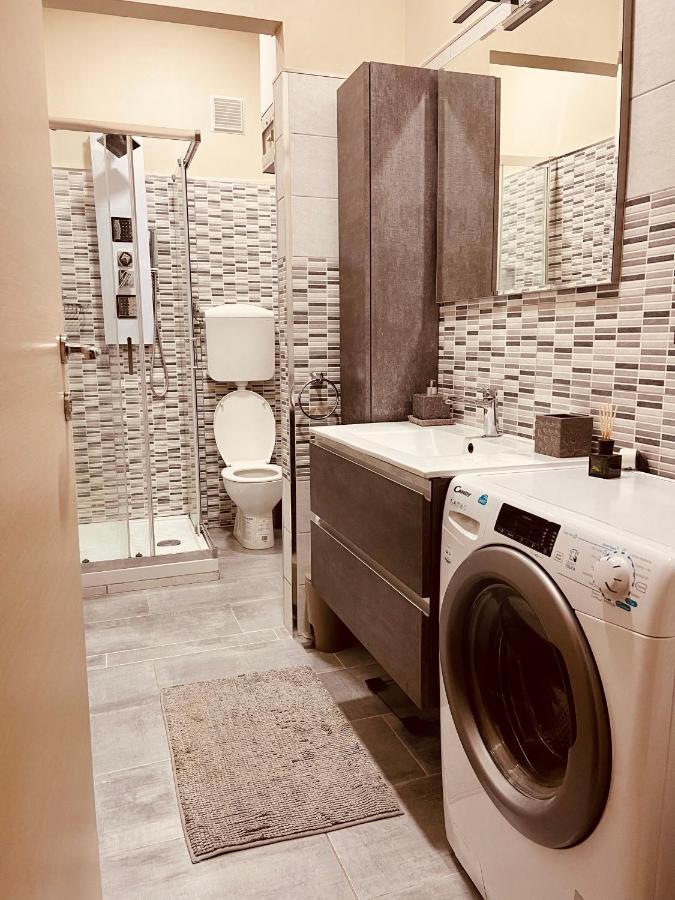 Golden House Apartment คาสเตล มักจิโอเร ภายนอก รูปภาพ