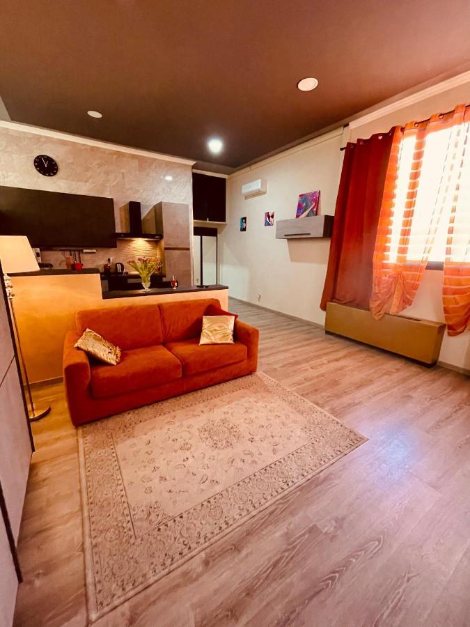 Golden House Apartment คาสเตล มักจิโอเร ภายนอก รูปภาพ